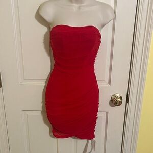 Marthea Elegant Red Strapless Dress